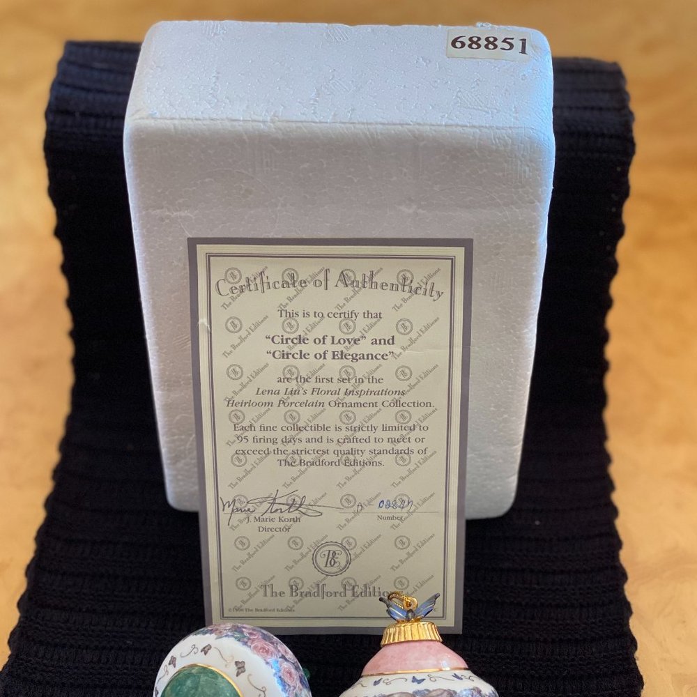 Lena Liu - Circle of Love & Circle of Elegance